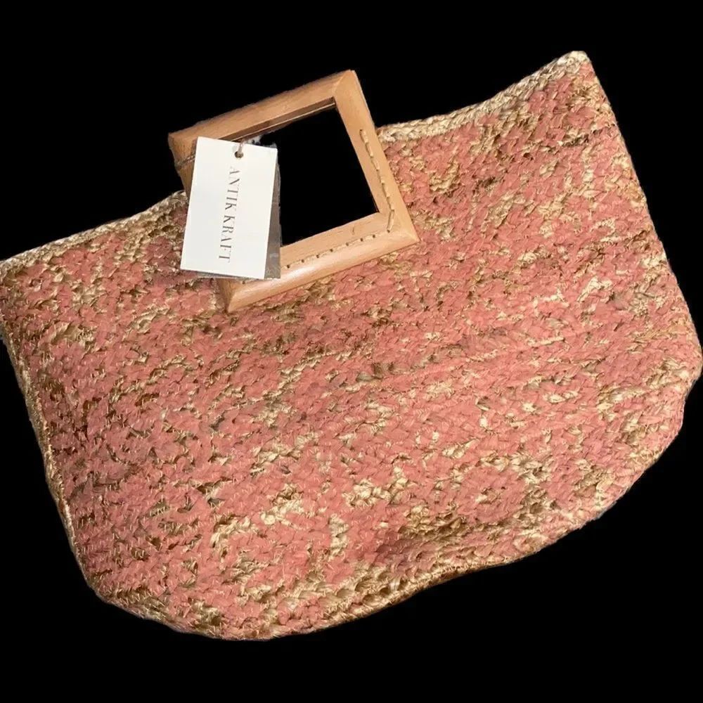 Antik Kraft Printed Straw Tote Bag!